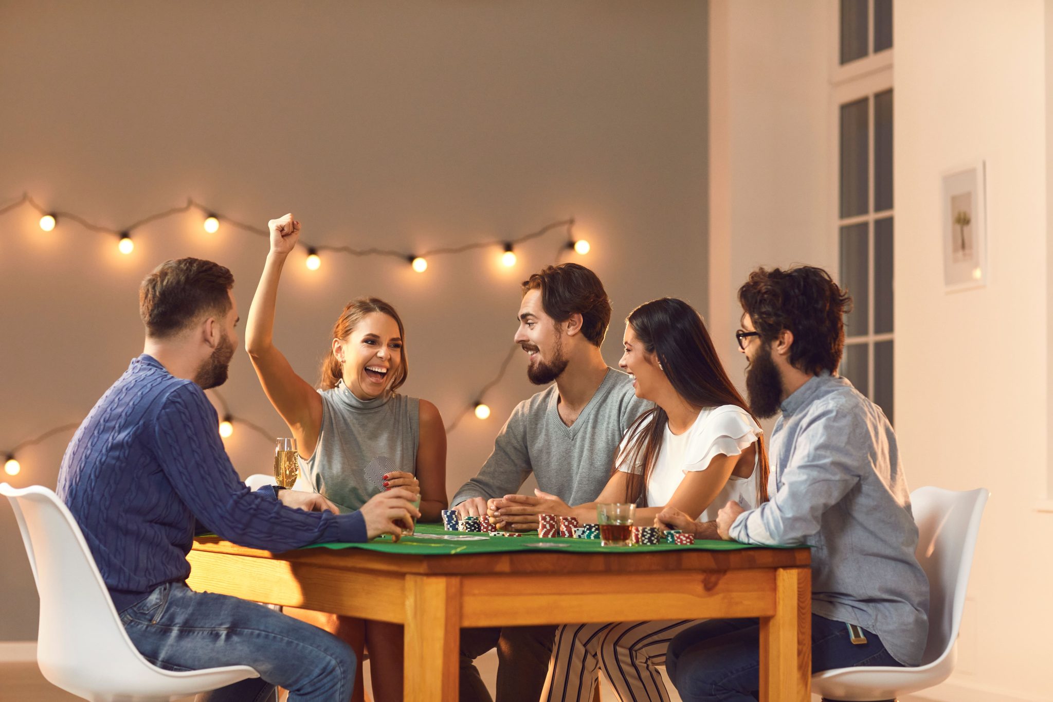 Quels jeux pour animer une soirée entre amis ? La Tartine Ludique